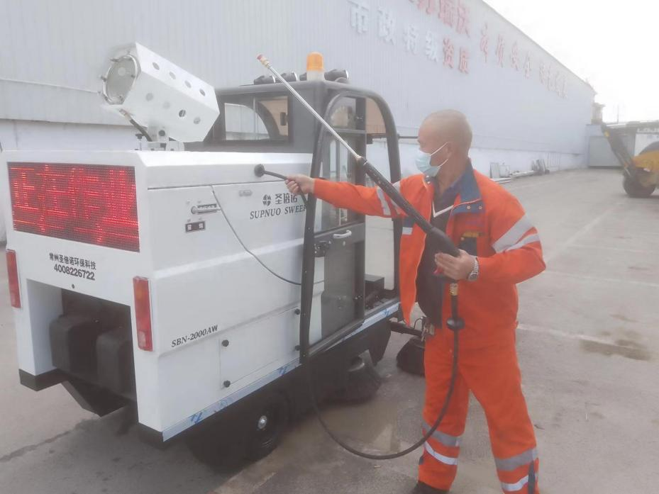 义乌龙马快速清扫车